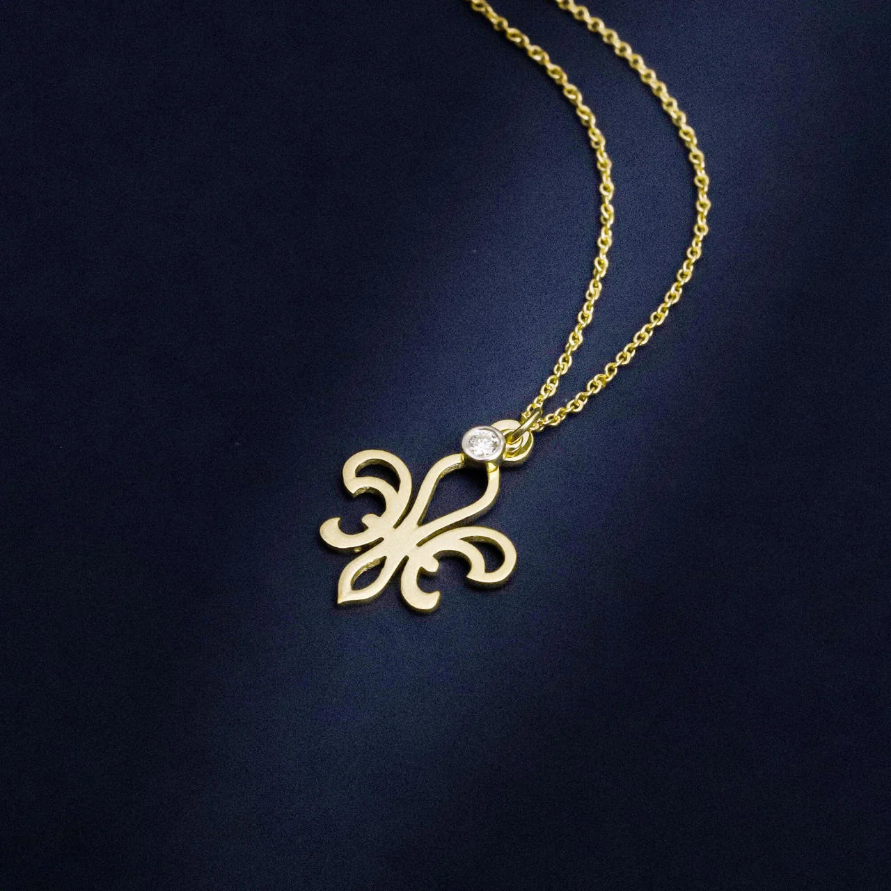 0,02 Karat Pırlanta Kolye "Altın Zambak" - Venta Jewelry