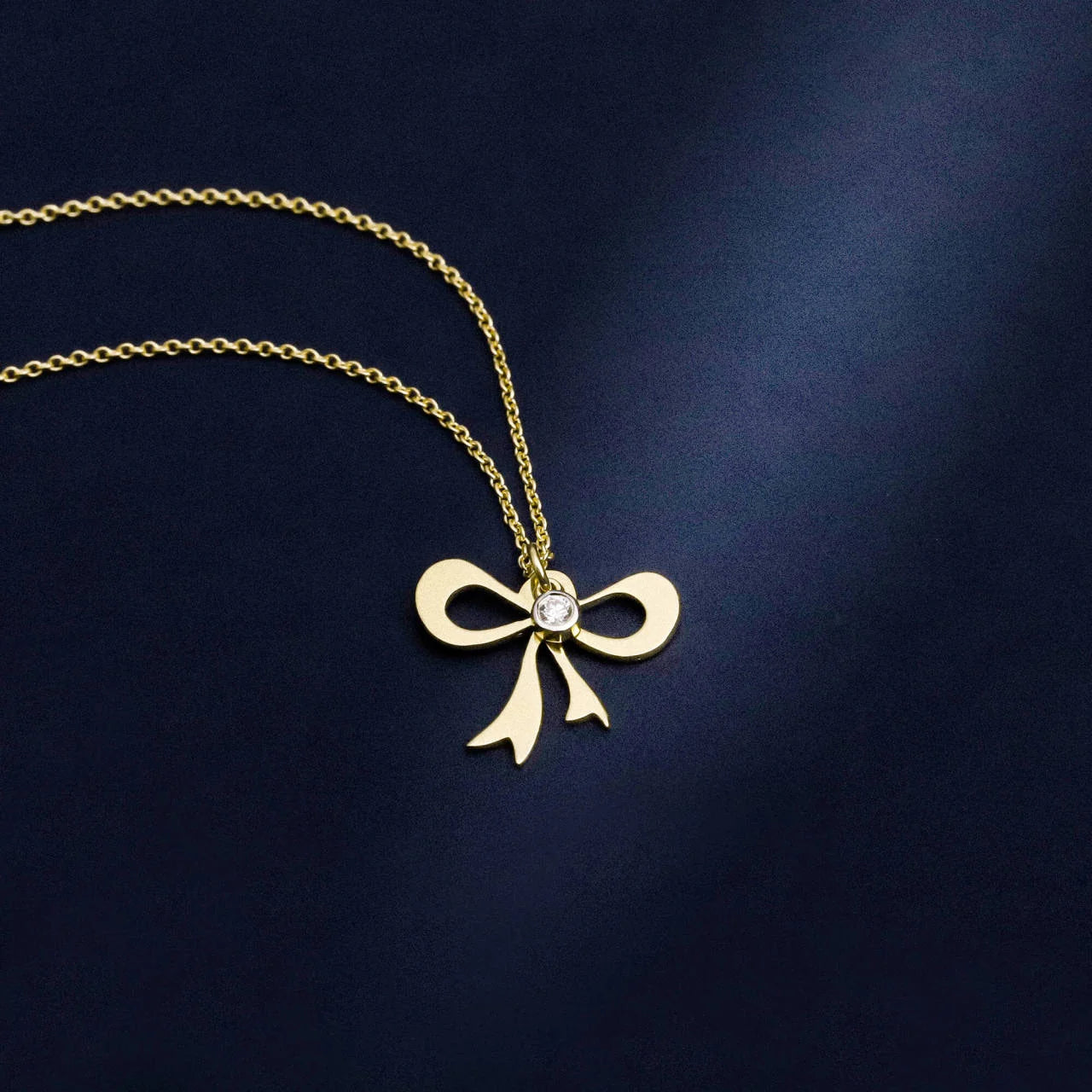 0,02 Karat Pırlanta Kolye "Fiyonk" - Venta Jewelry