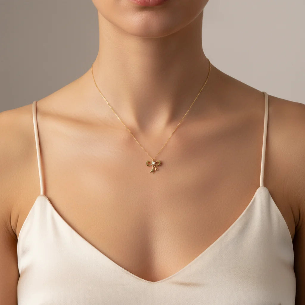0,02 Karat Pırlanta Kolye "Fiyonk" - Venta Jewelry