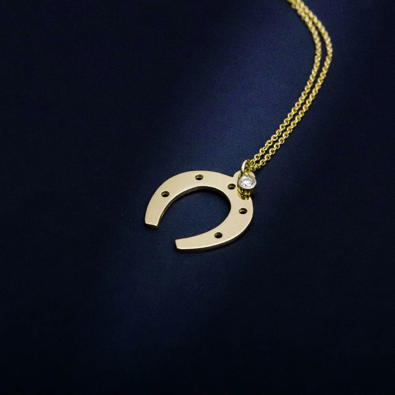 0,02 Karat Pırlanta Kolye "Nal" - Venta Jewelry
