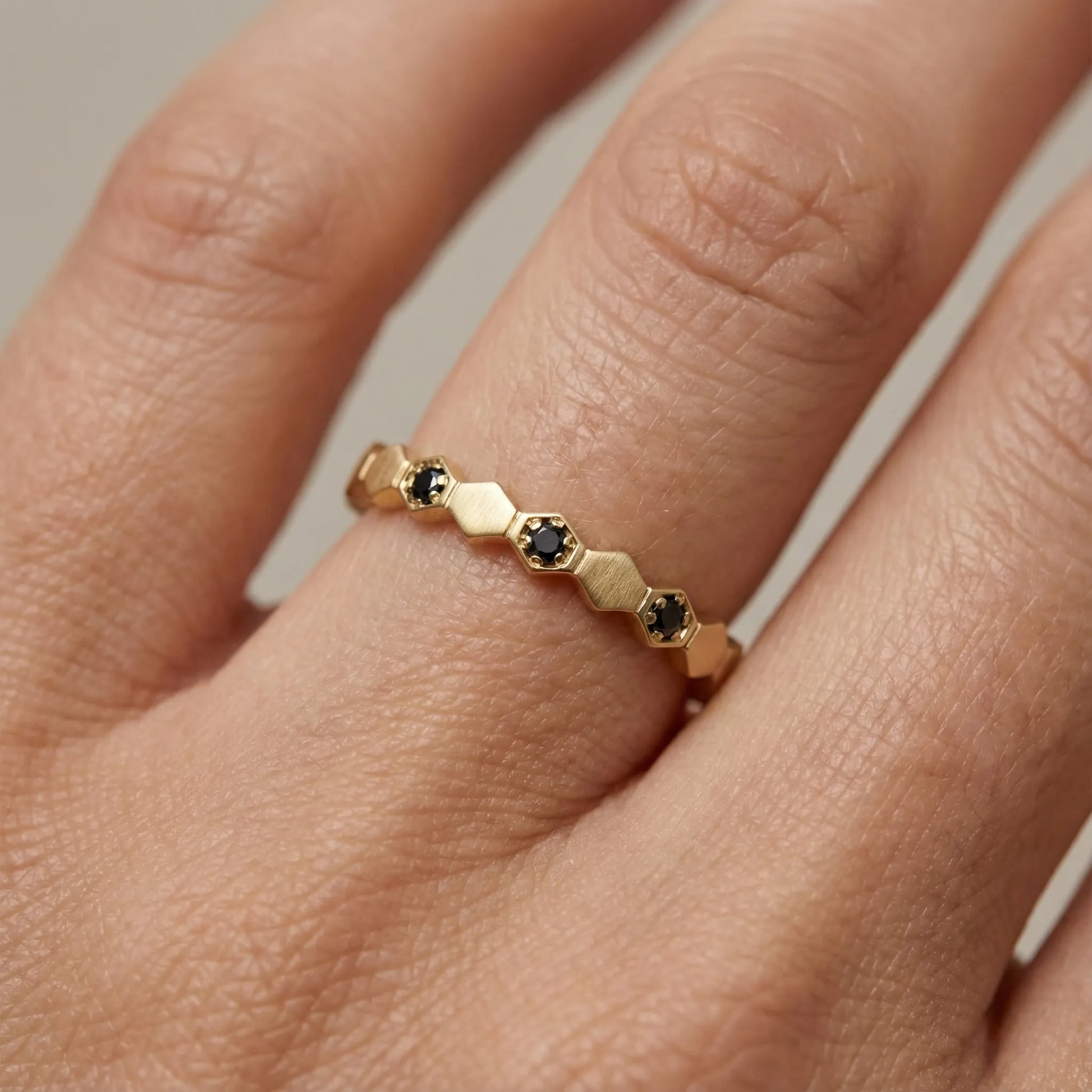 0,02 Karat Siyah Pırlanta Yüzük, F Renk SI - Venta Jewelry
