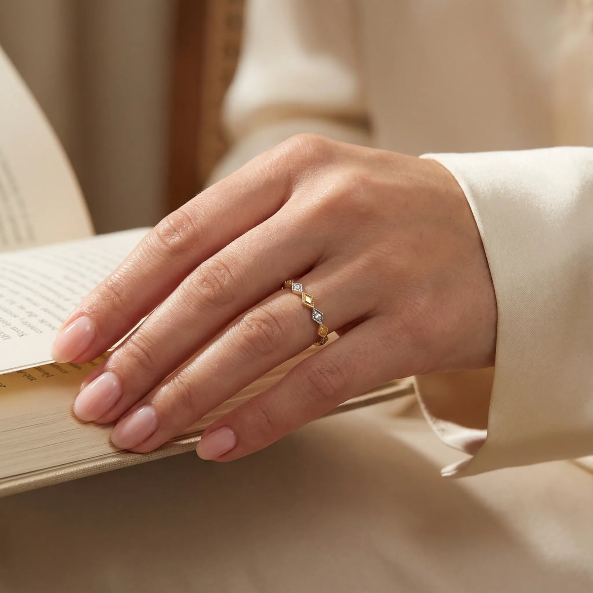 0,05 Karat Pırlanta Yüzük, F Renk SI - Venta Jewelry
