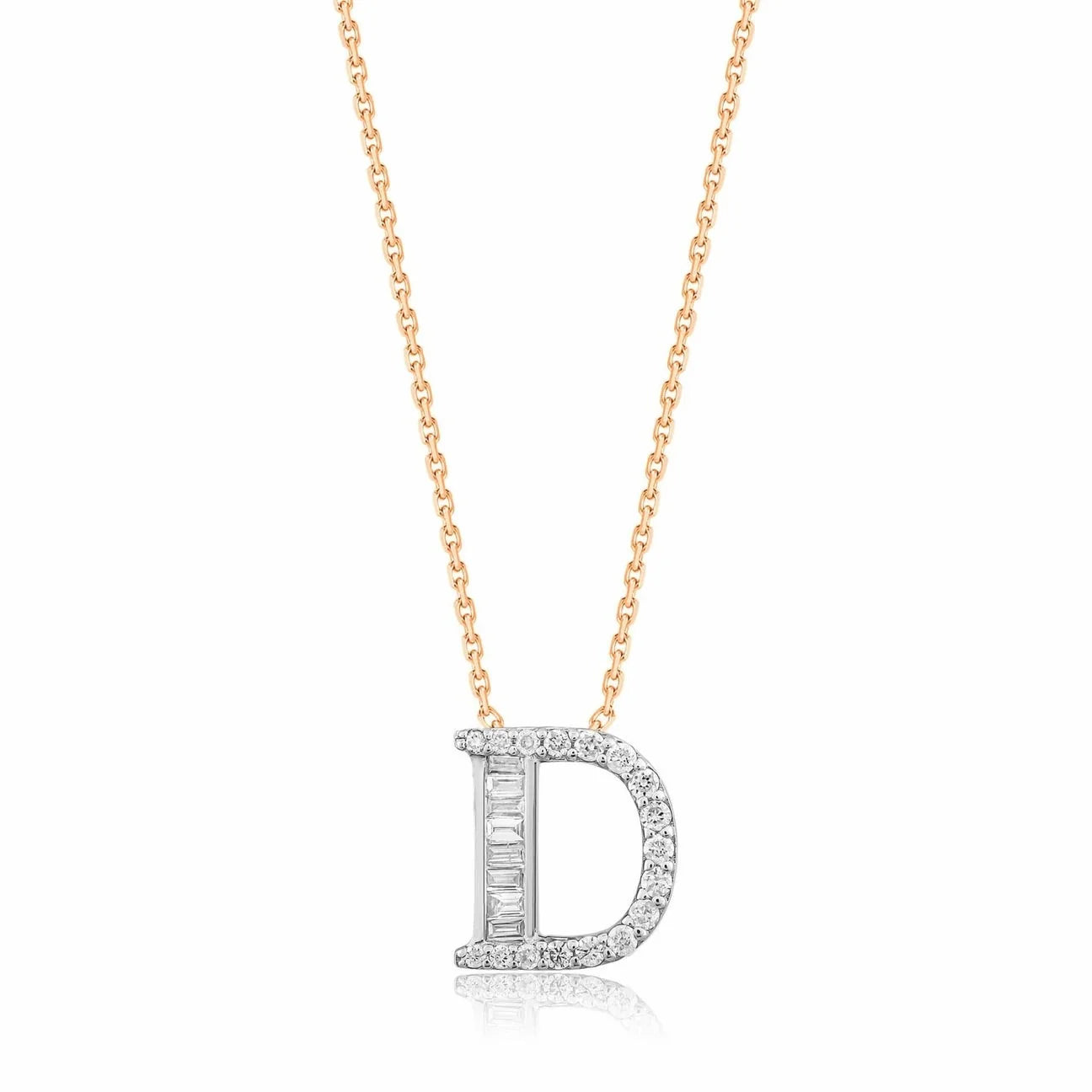 0,18 Karat Pırlanta Baget Harfli Kolye "D" - Venta Jewelry