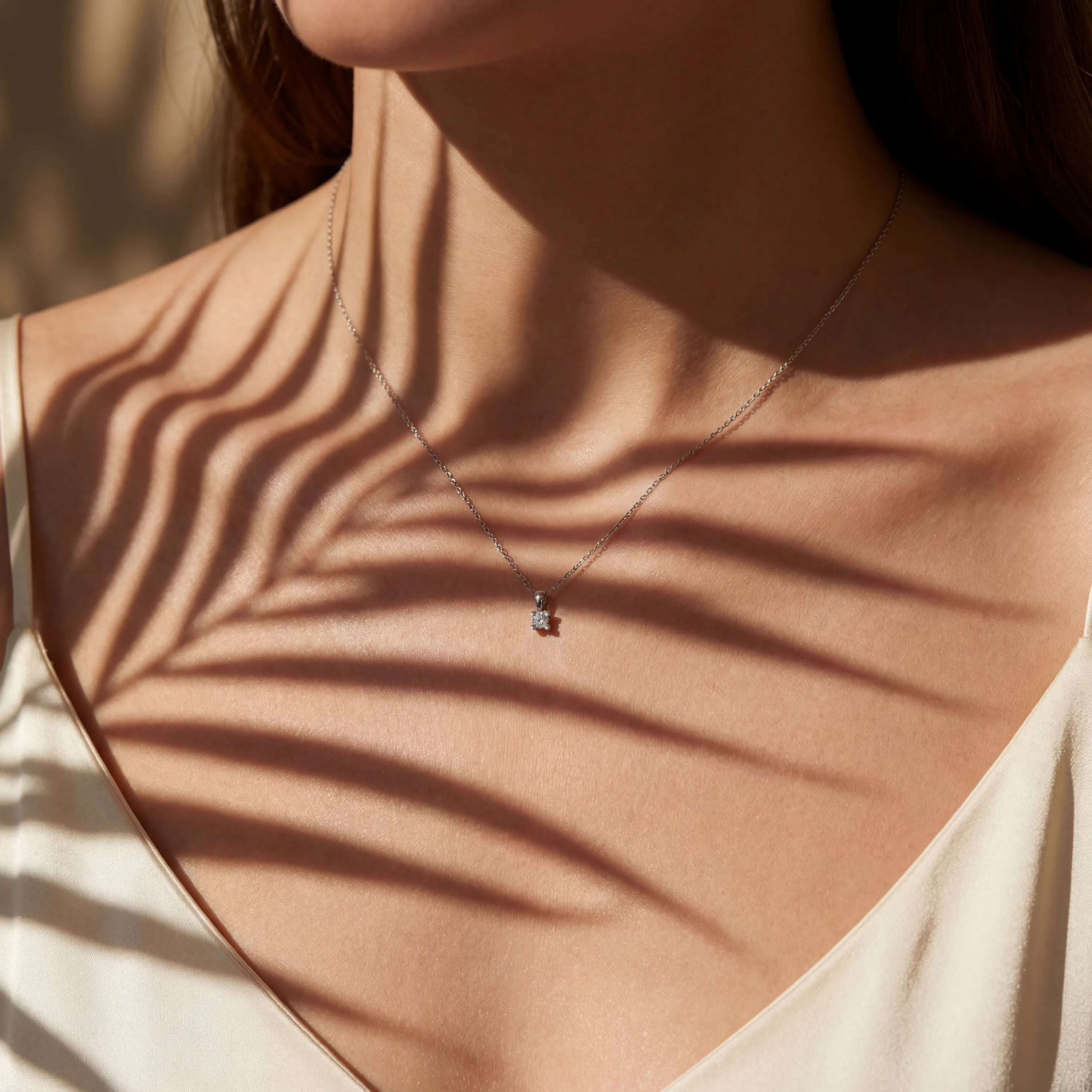 0,20 Karat Pırlanta Tektaş Kolye, F Renk SI - Venta Jewelry