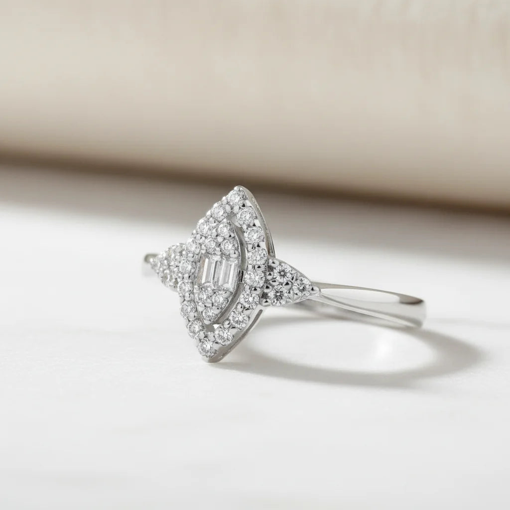 0,21 Tasarım Baget Pırlanta Yüzük - Venta Jewelry