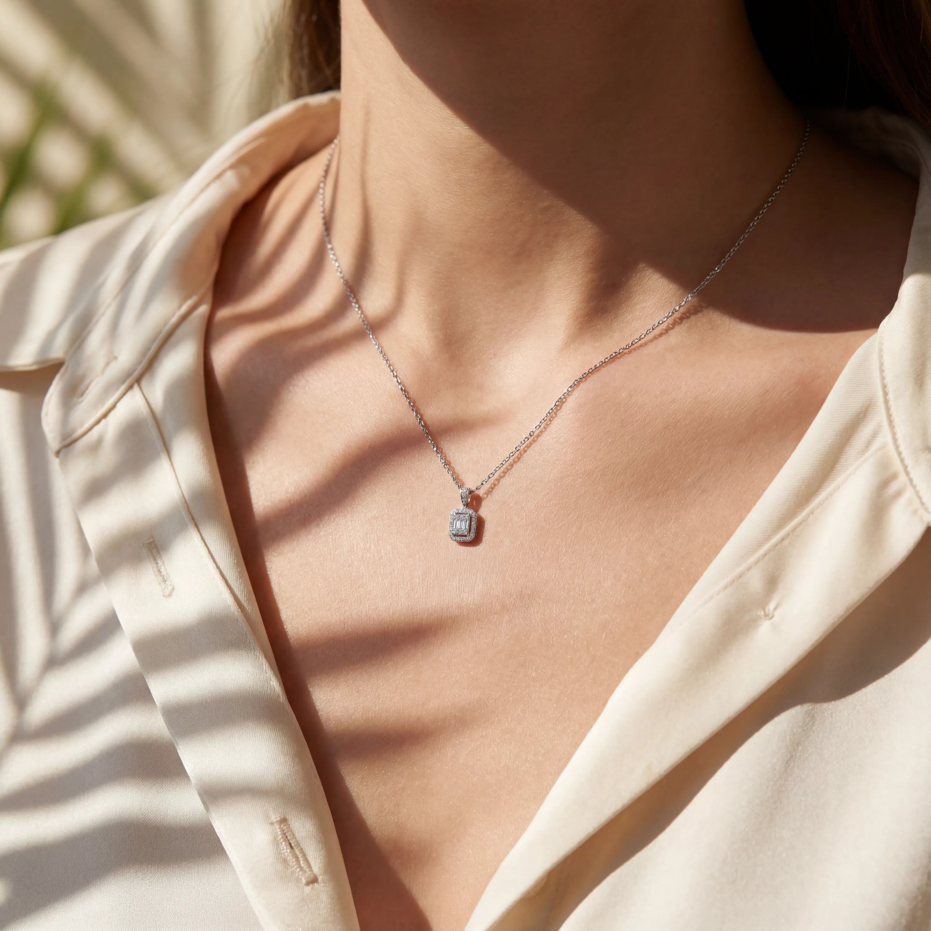 0,22 Karat Baget Pırlanta Kolye "Efza", F Renk SI - Venta Jewelry