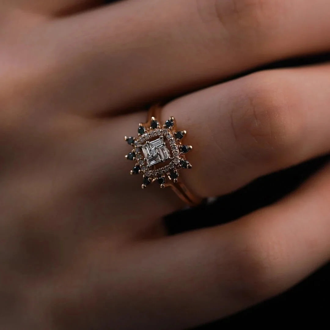 0,29 Karat Tasarım Baget Pırlanta Yüzük - Venta Jewelry