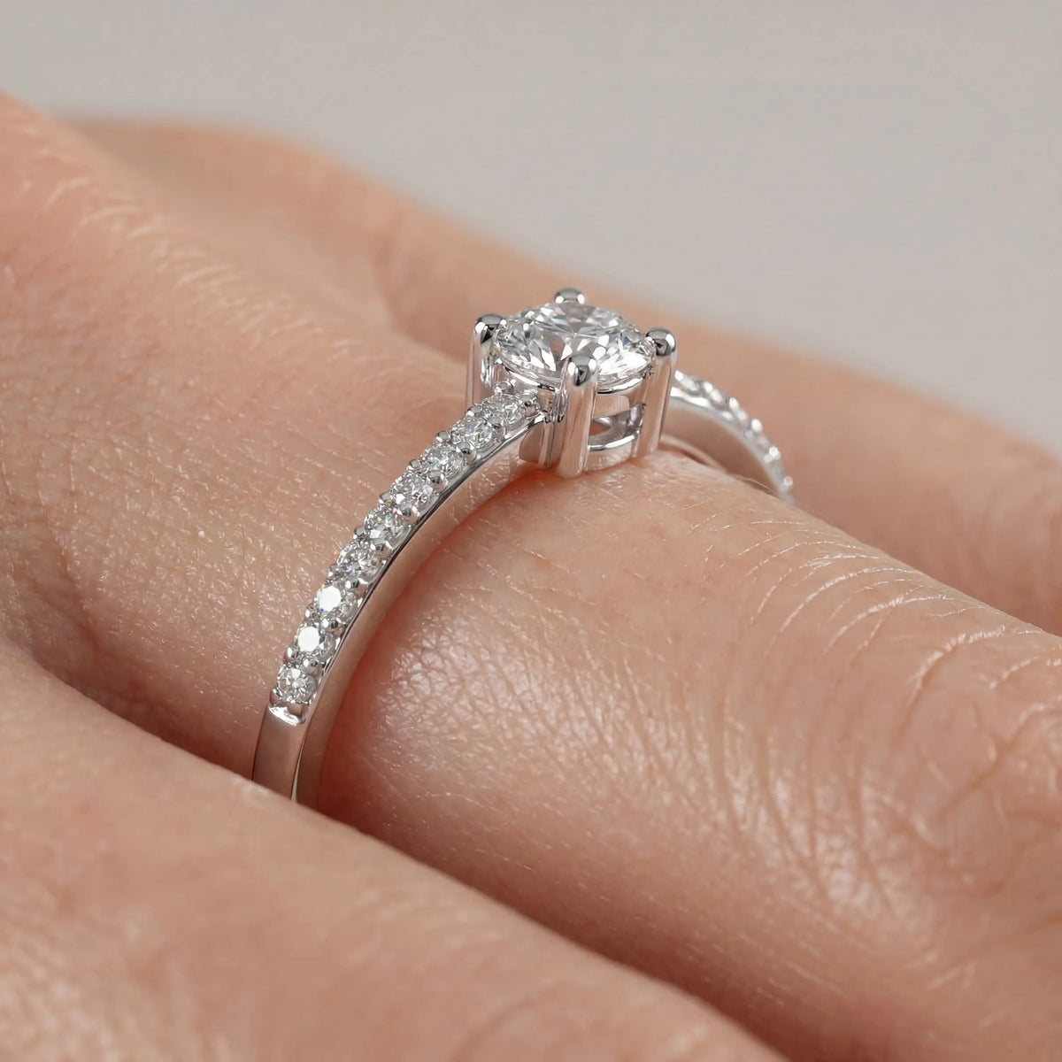 0,30 Karat F Renk Fantazi Tektaş Pırlanta Yüzük, F Renk SI - Venta Jewelry
