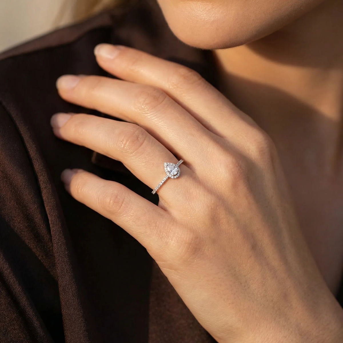 0,35 Karat Damla Tektaş Pırlanta Yüzük, F Renk SI - Venta Jewelry
