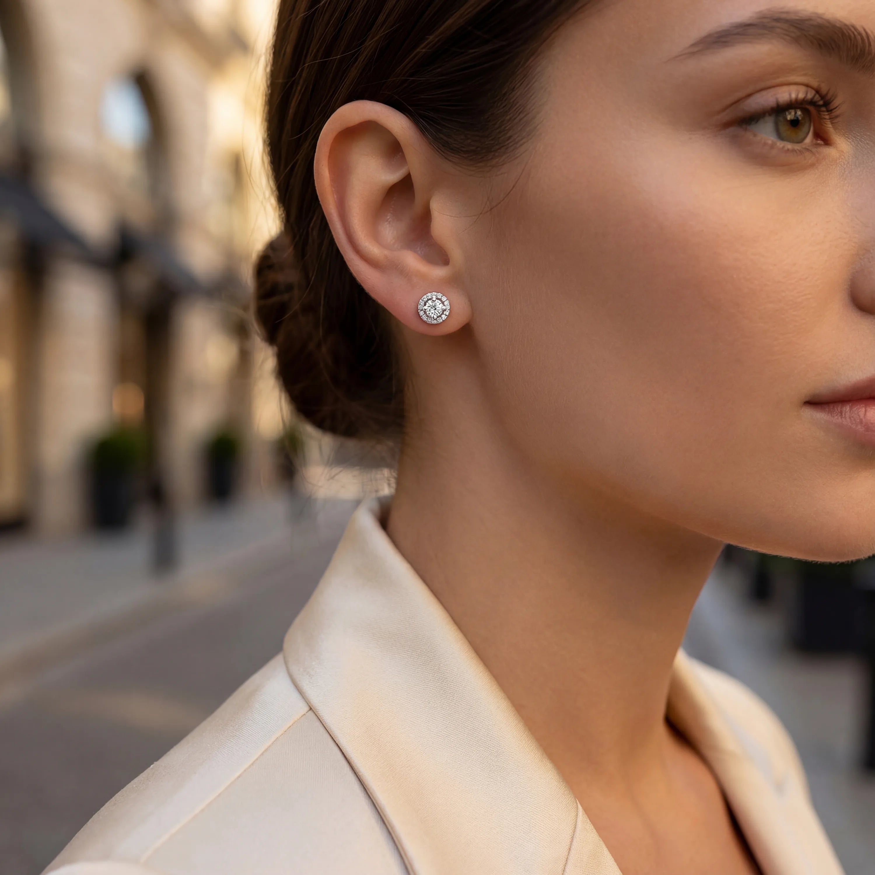 0,51 Karat Paveli Tektaş Pırlanta Küpe, F Renk SI - Venta Jewelry