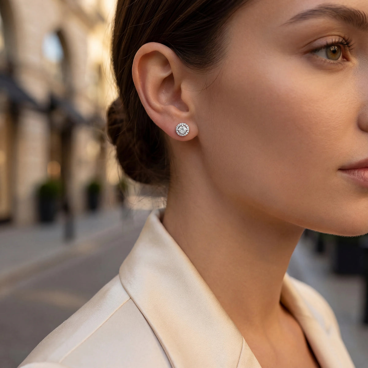 0,51 Karat Paveli Tektaş Pırlanta Küpe, F Renk SI - Venta Jewelry
