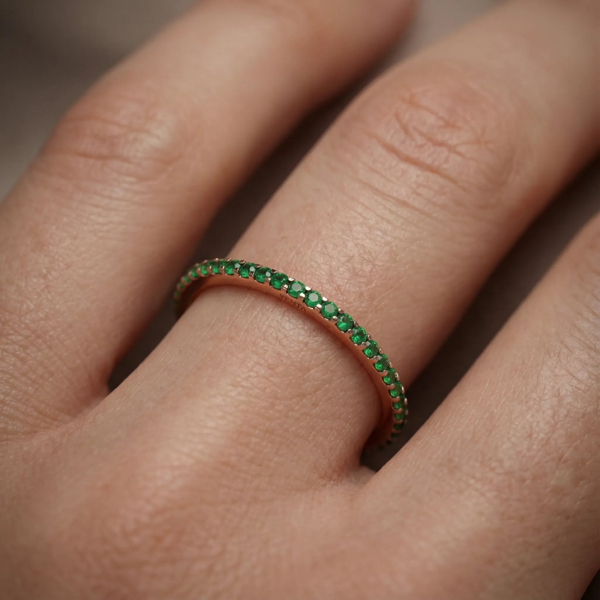 0,52 Karat Zümrüt Yüzük, F Renk SI - Venta Jewelry
