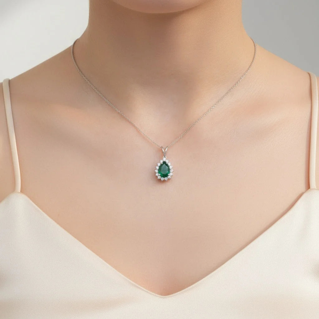 0,85 Karat Pırlantalı Zümrüt Kolye - Venta Jewelry