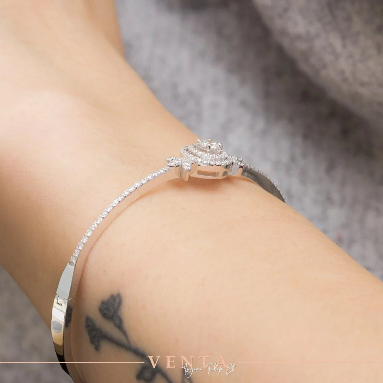 0,92 Karat Tasarım Pırlanta Bileklik - Venta Jewelry
