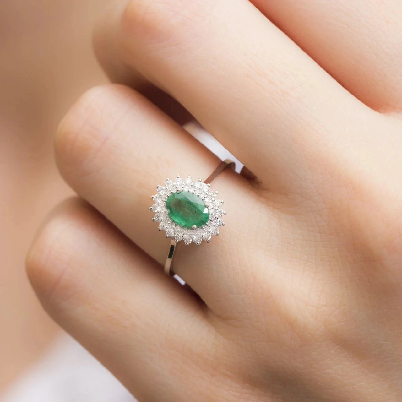 0,98 Karat Pırlantalı Zümrüt Yüzük "Yeşim" - Venta Jewelry
