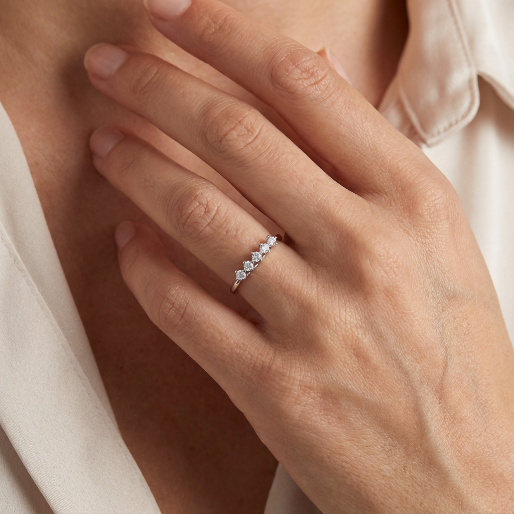 0,30 Karat Beştaş Pırlanta Yüzük "Algın"