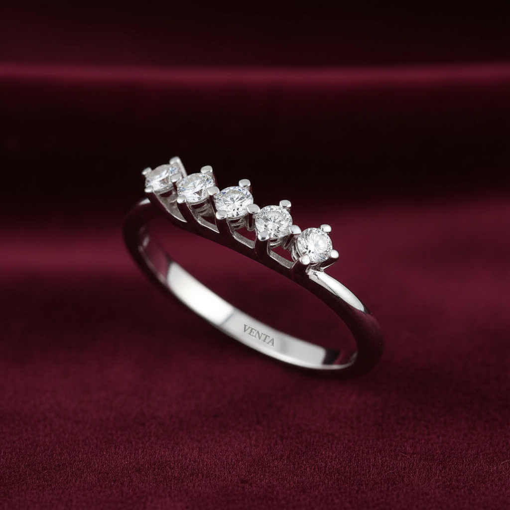 0,30 Karat Beştaş Pırlanta Yüzük "Algın"