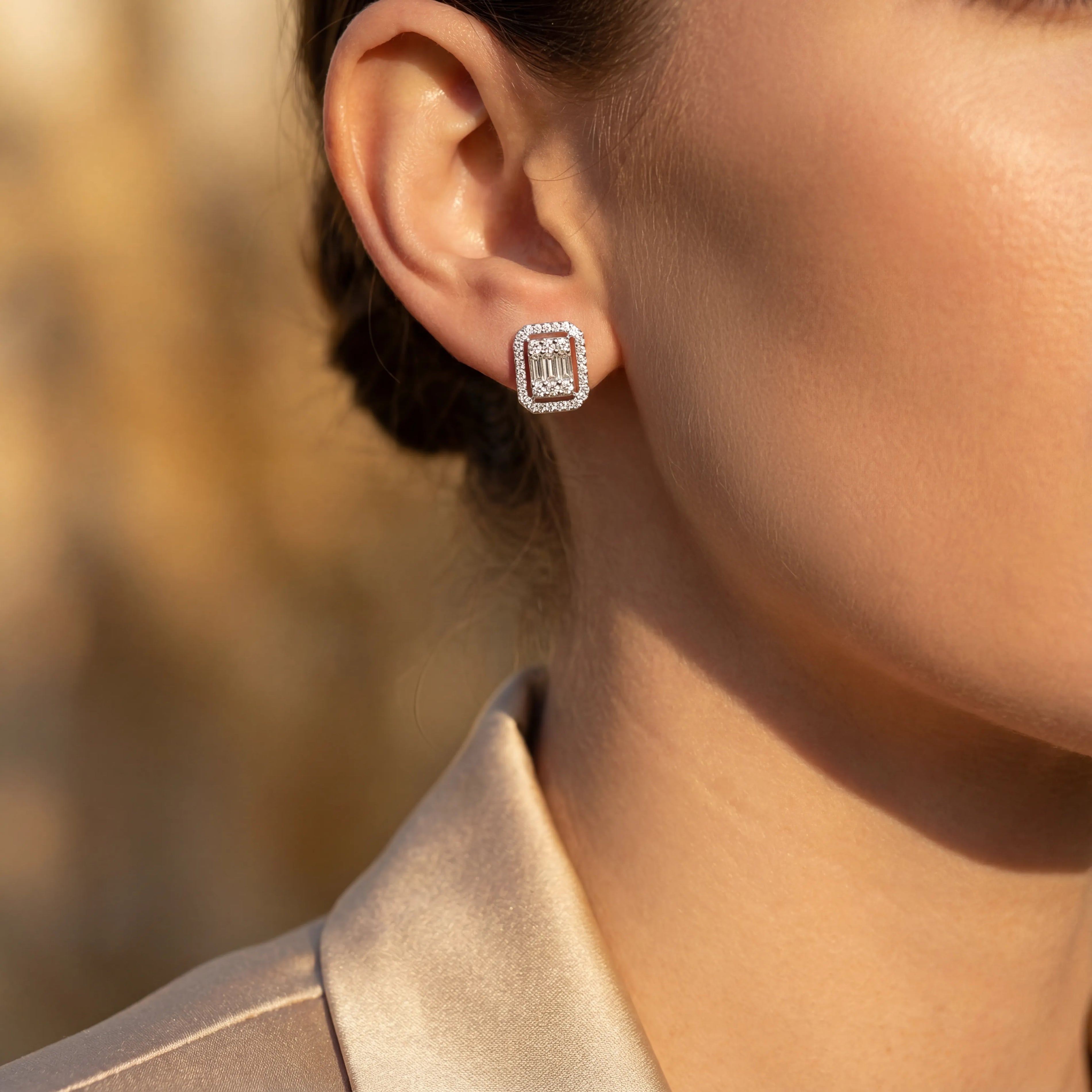 1,00 Karat Baget Pırlanta Küpe, F Renk SI - Venta Jewelry