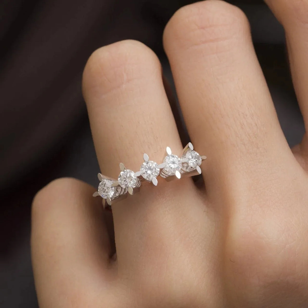 1,00 Karat Beştaş Pırlanta Yüzük "Eda", F Renk SI - Venta Jewelry
