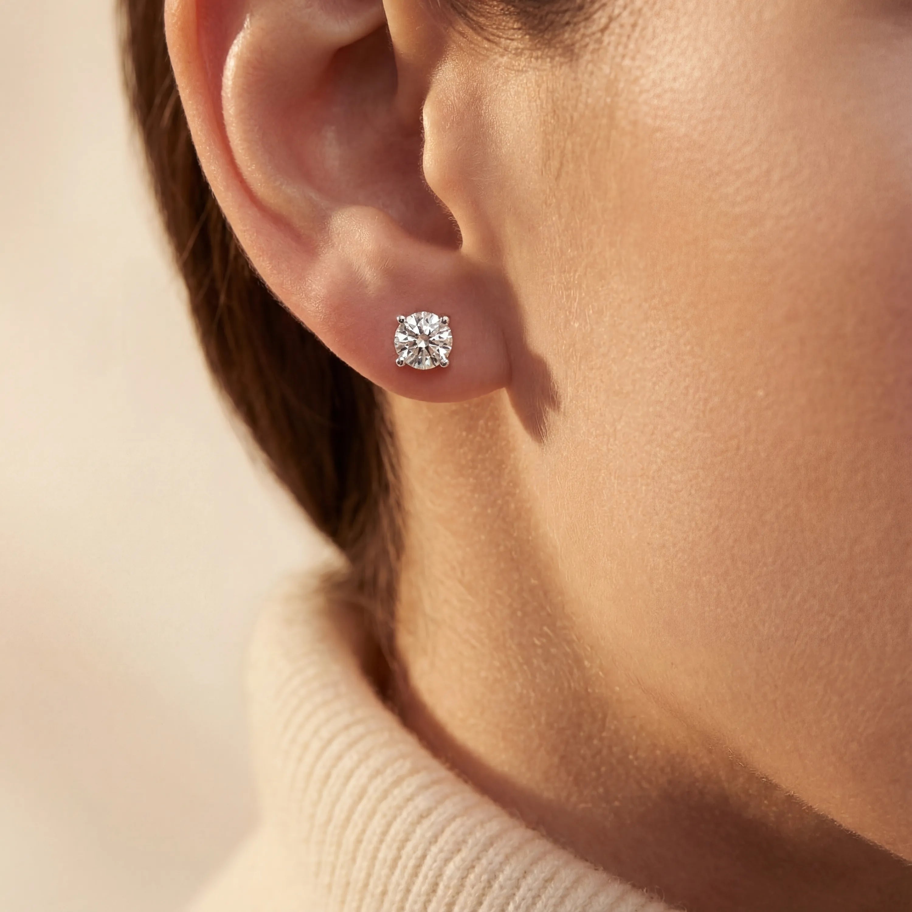 1,00 Karat Tektaş Pırlanta Küpe, F Renk SI - Venta Jewelry