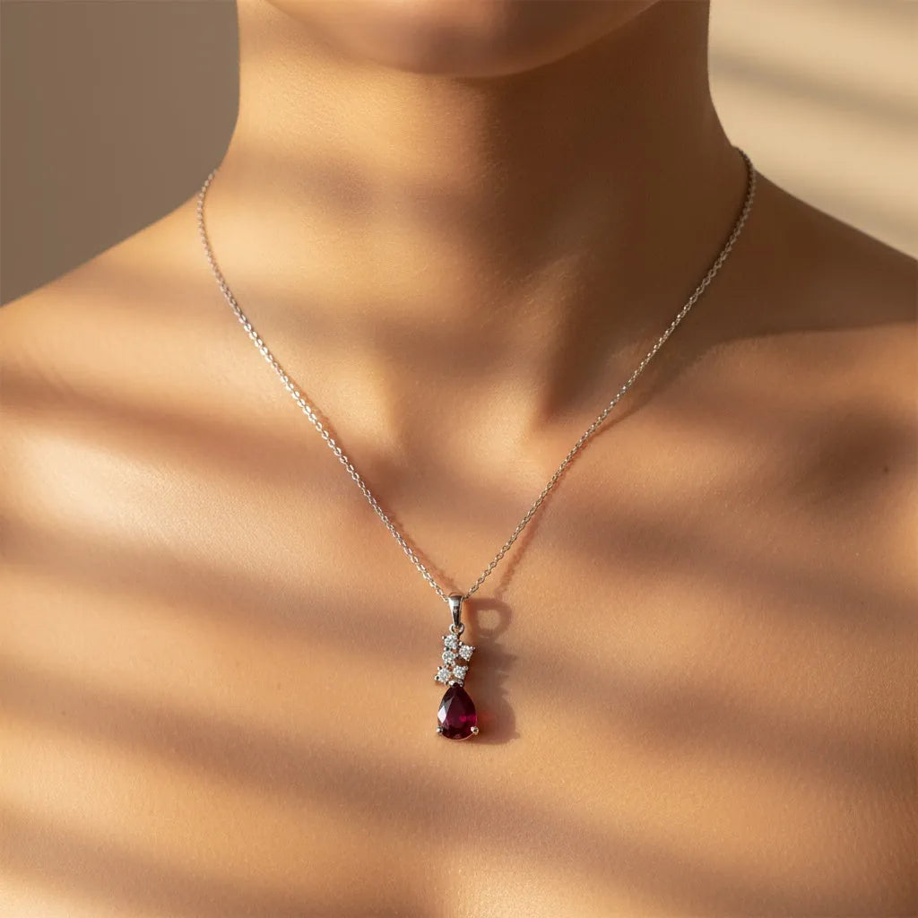 1,03 Karat Pırlanta Yakut Kolye "Tulip", F Renk SI - Venta Jewelry