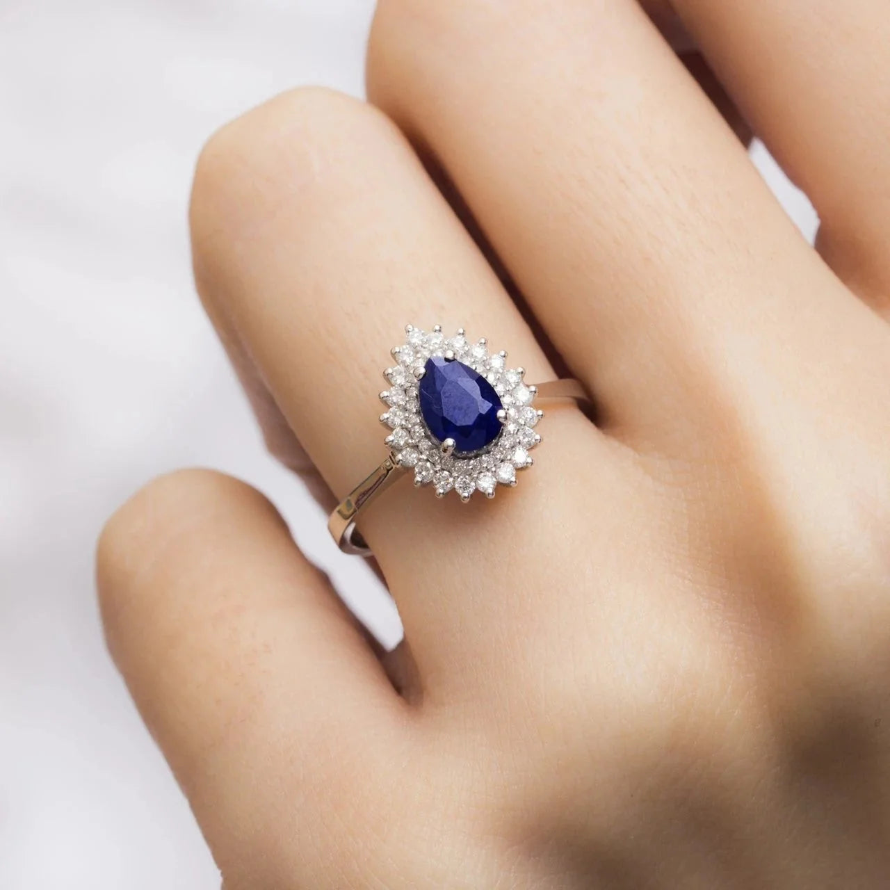 1,38 Karat Pırlantalı Safir Yüzük - Venta Jewelry