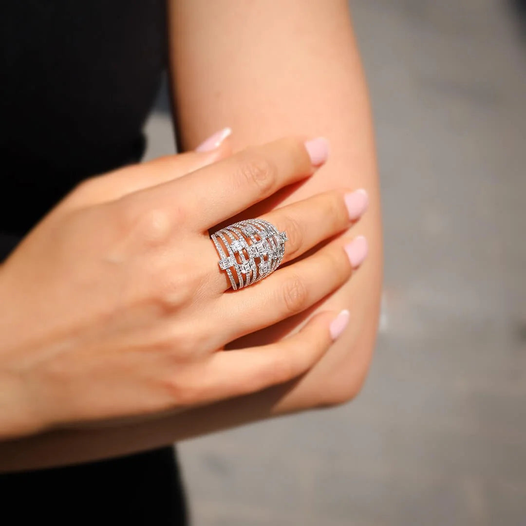 2,47 Karat Tasarım Baget Pırlanta Yüzük - Venta Jewelry