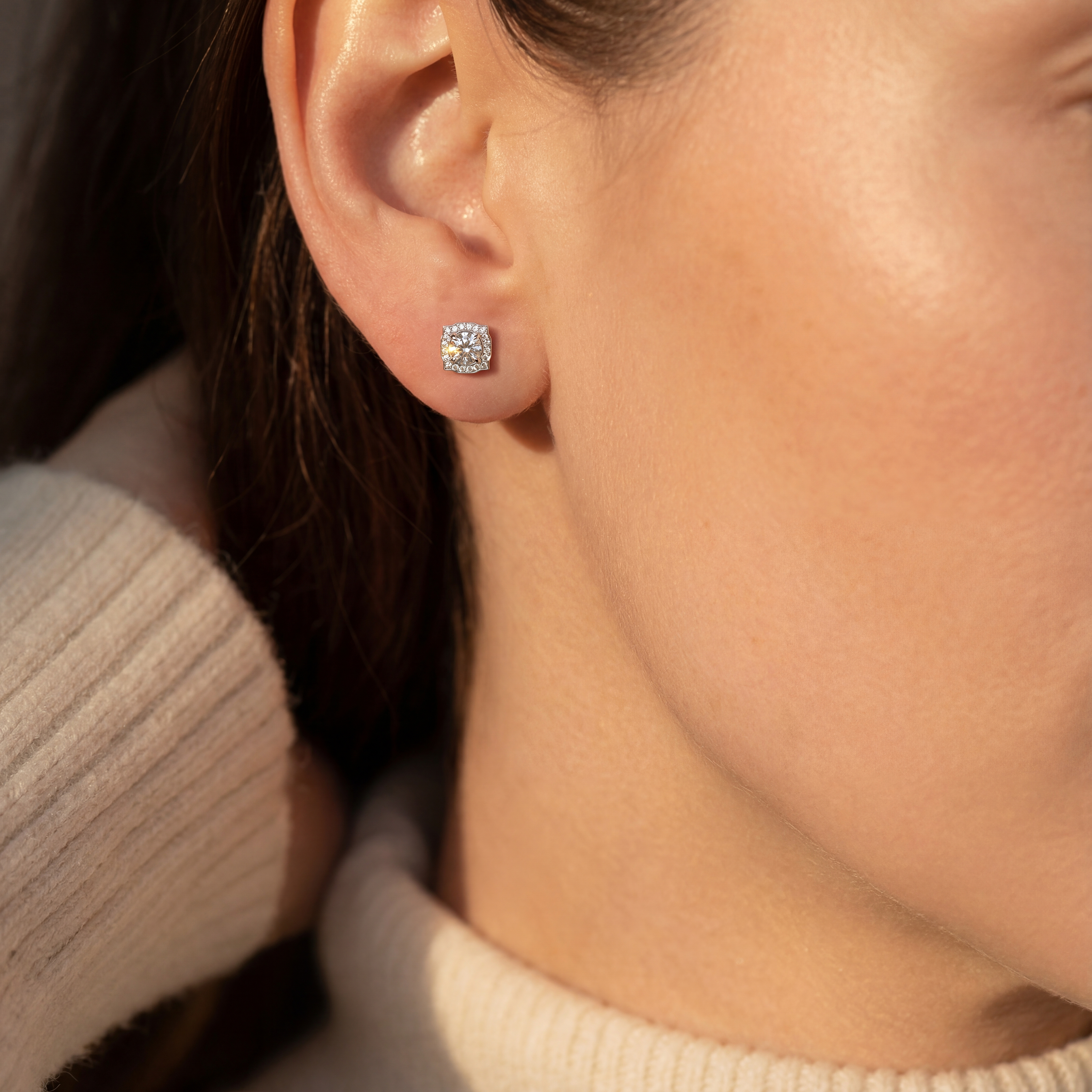 1,05 Karat Tektaş Pırlanta Küpe