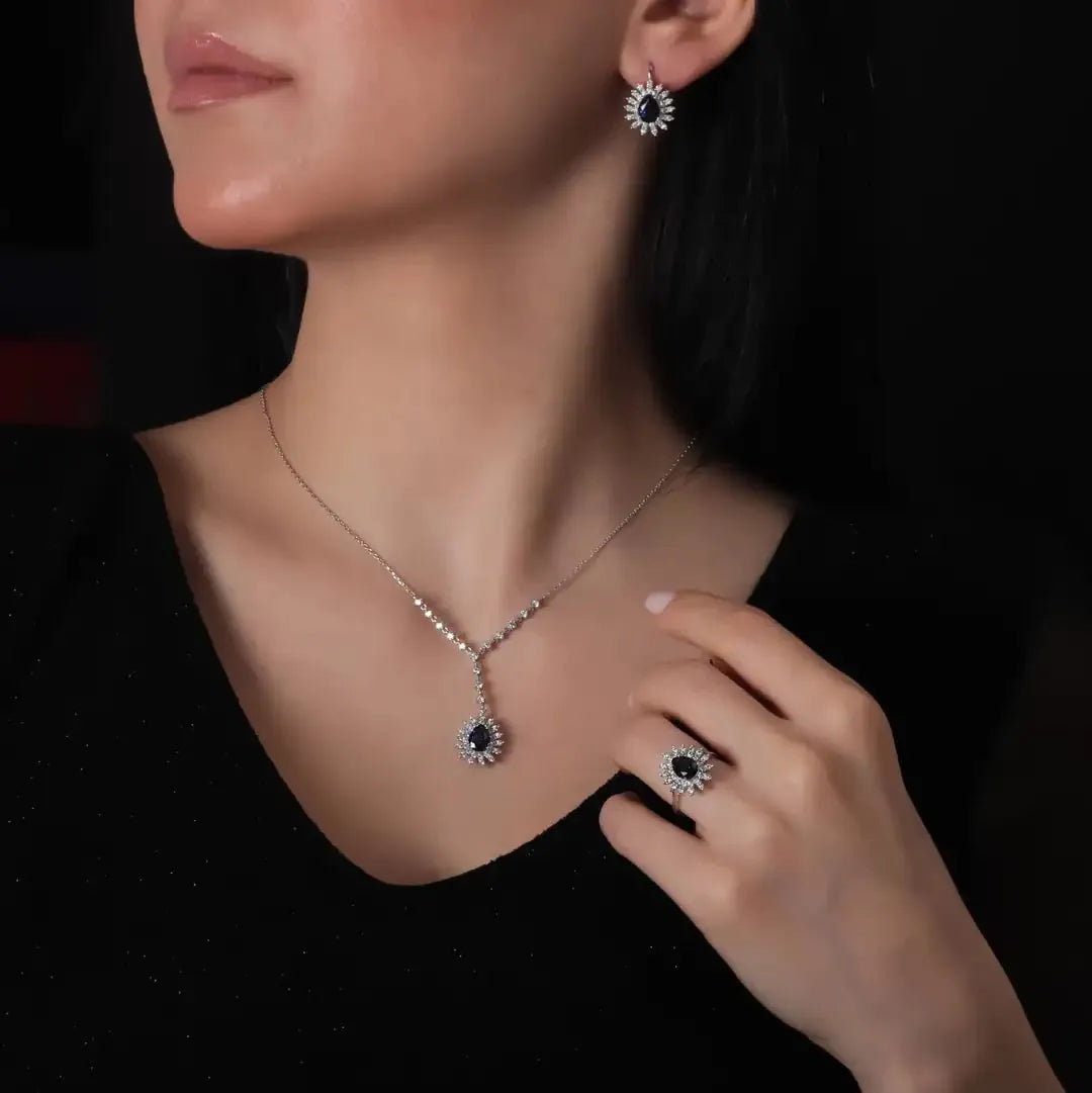 5,46 Karat Pırlantalı Safir Kolye, F Renk SI - Venta Jewelry
