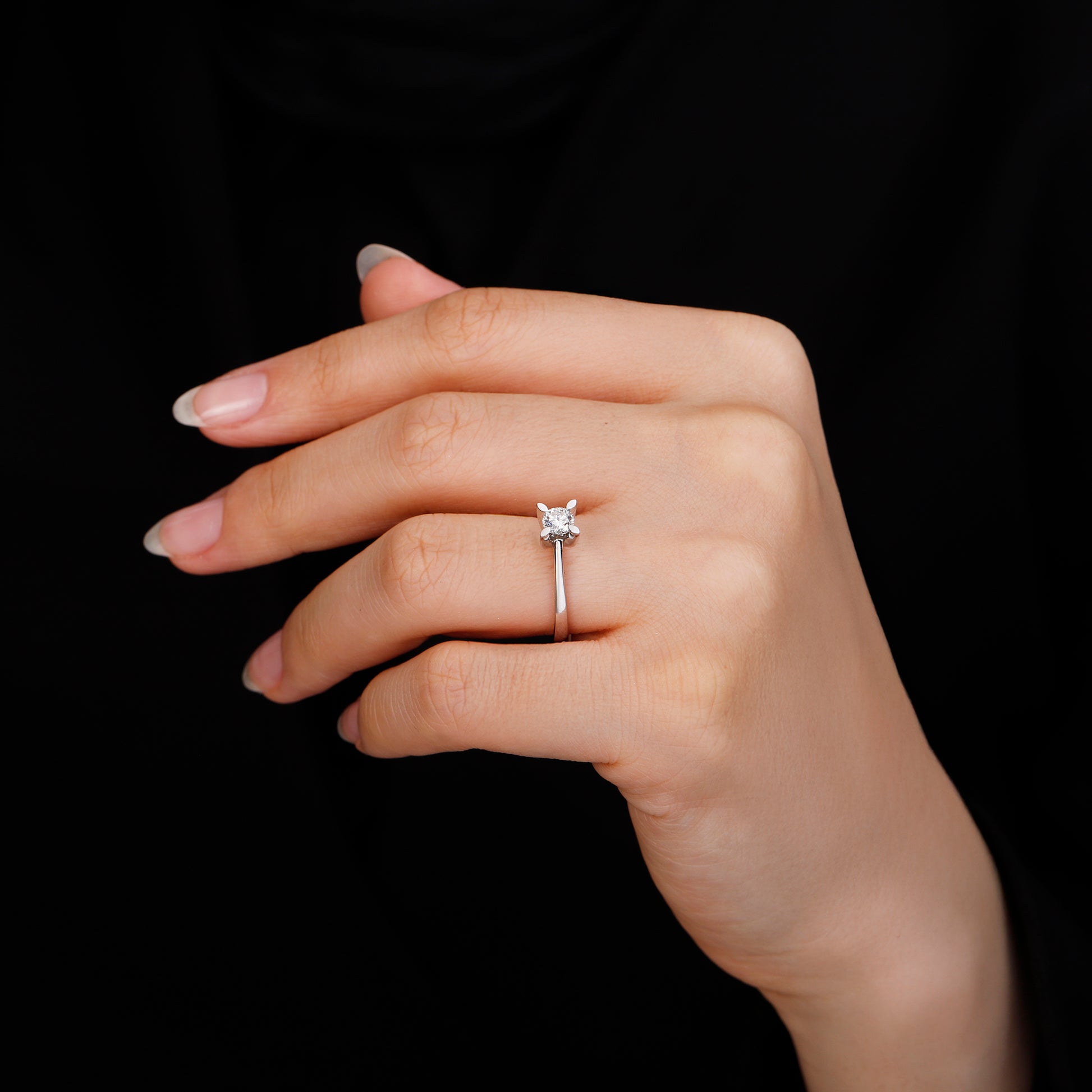 HRD Sertifikalı 0,40 Karat Tektaş Pırlanta Yüzük "Badem"