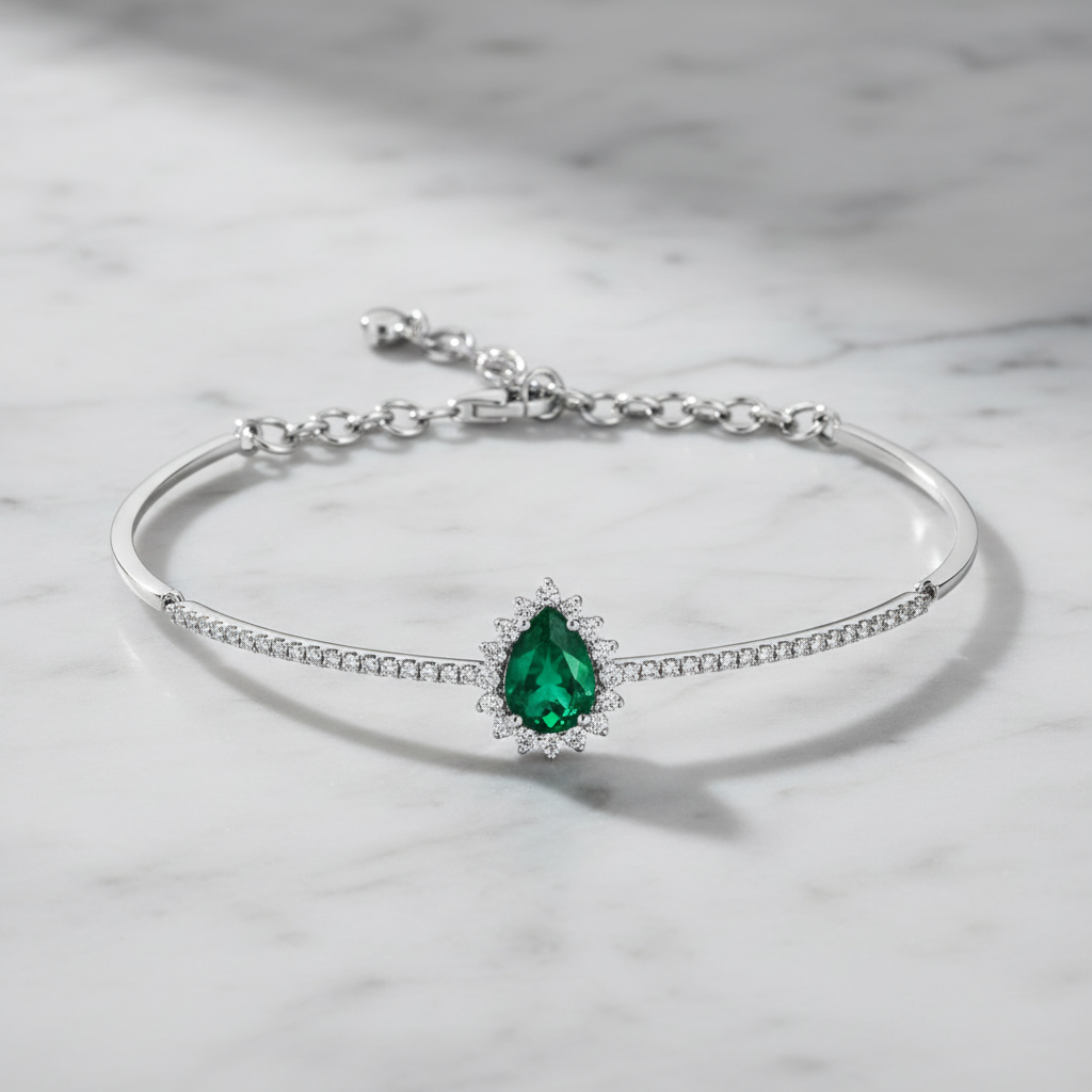 0,98 Karat Pırlantalı Zümrüt Bileklik