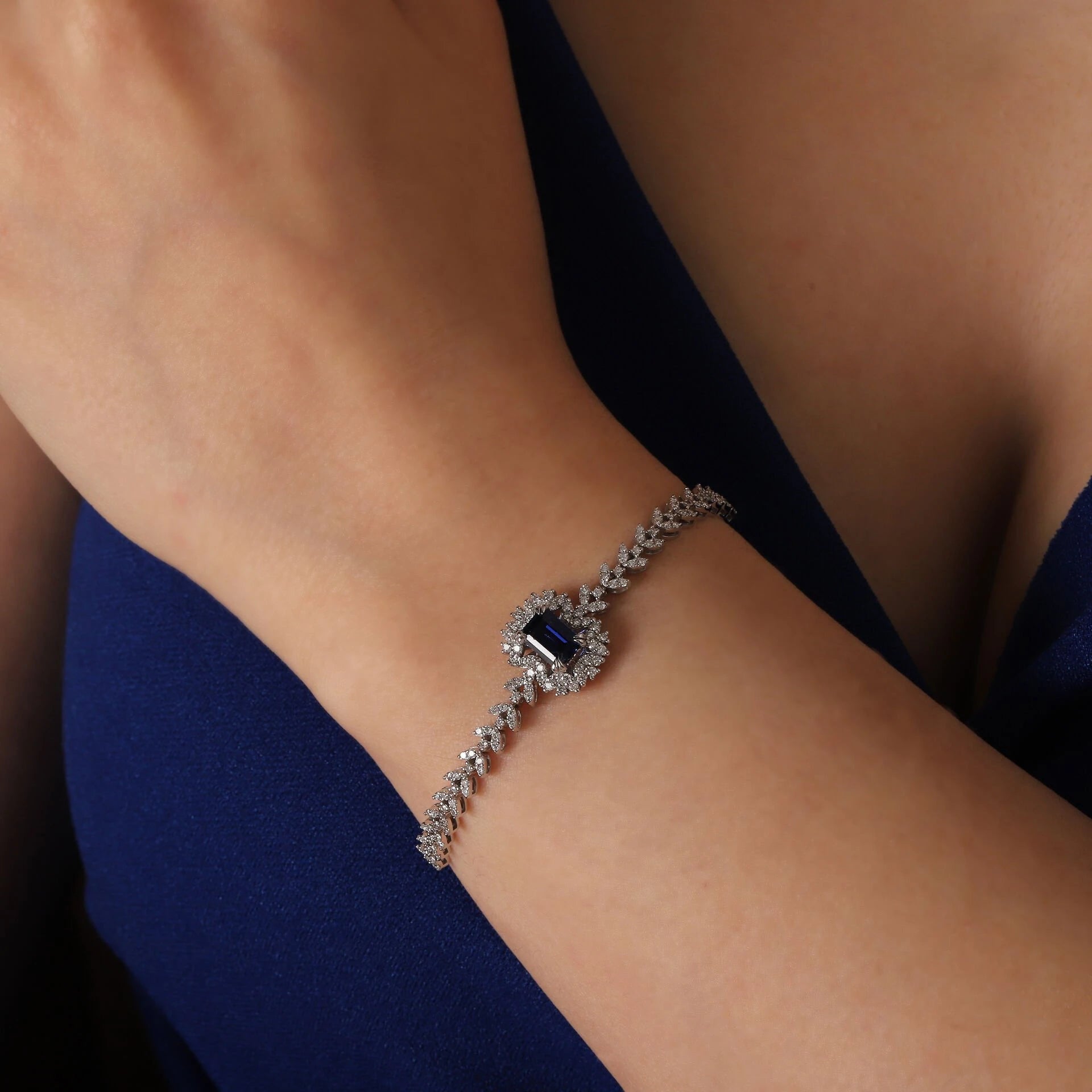 2,19 Karat Pırlantalı Safir Bileklik