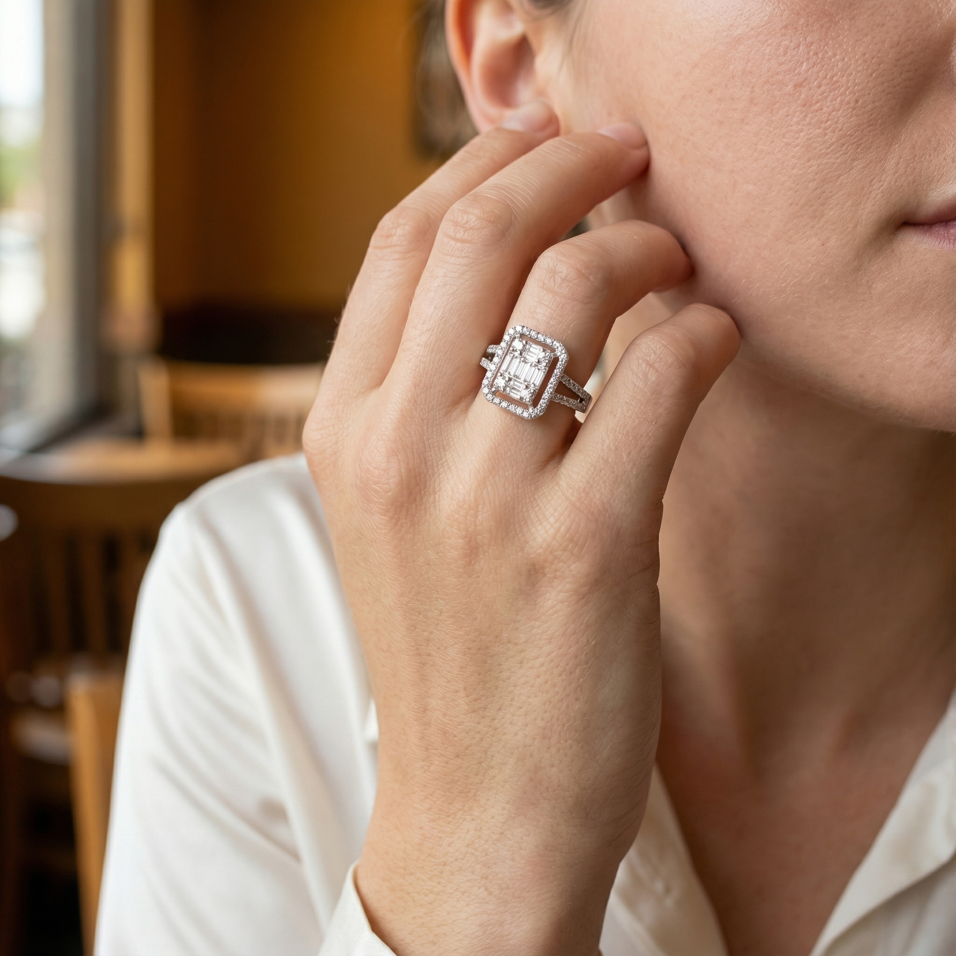 0,83 Karat Tasarım Baget Pırlanta Yüzük