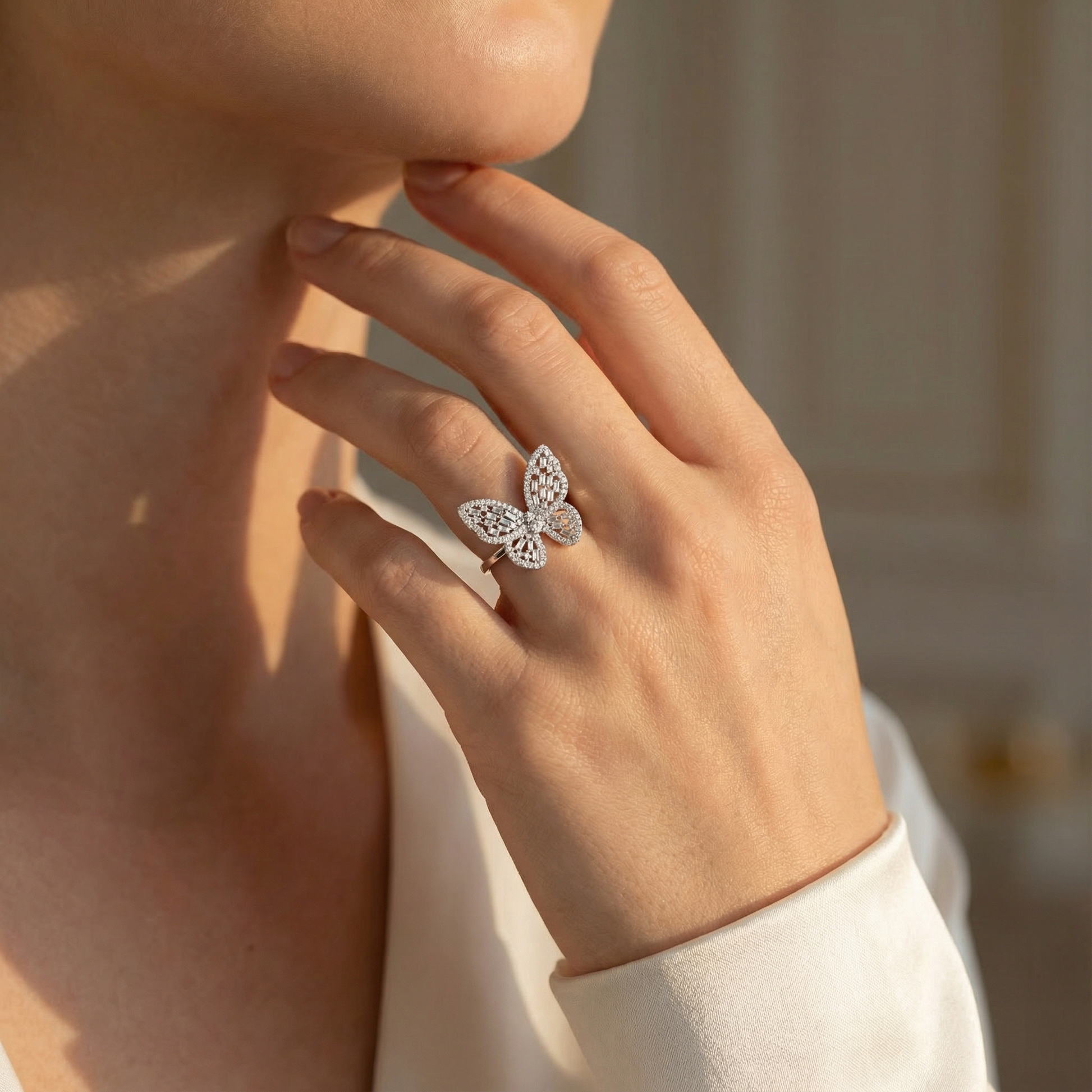 0,77 Karat Tasarım Baget Pırlanta Yüzük