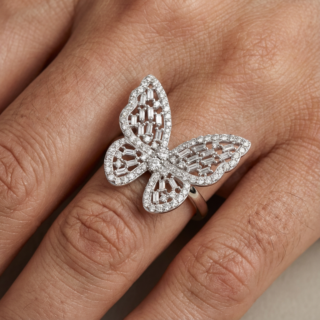 0,77 Karat Tasarım Baget Pırlanta Yüzük