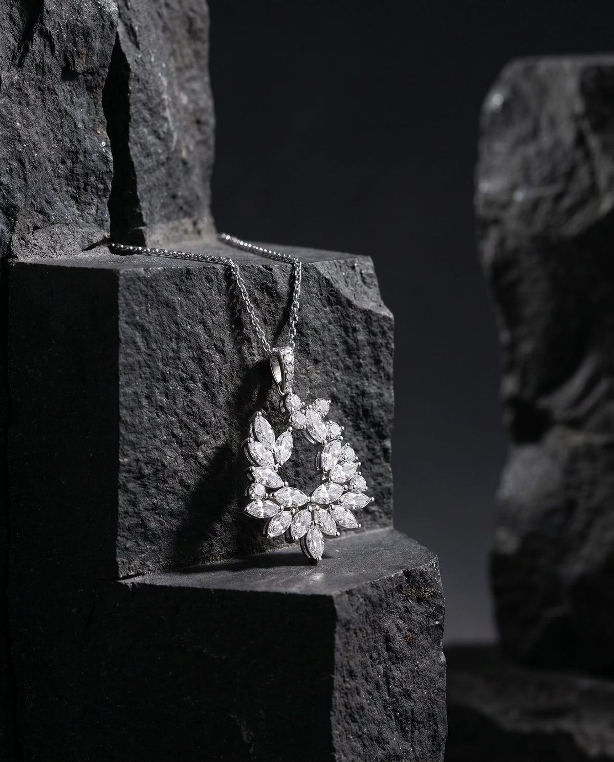 1,88 Karat F Renk Tasarım Pırlanta Kolye, F Renk SI - Venta Jewelry
