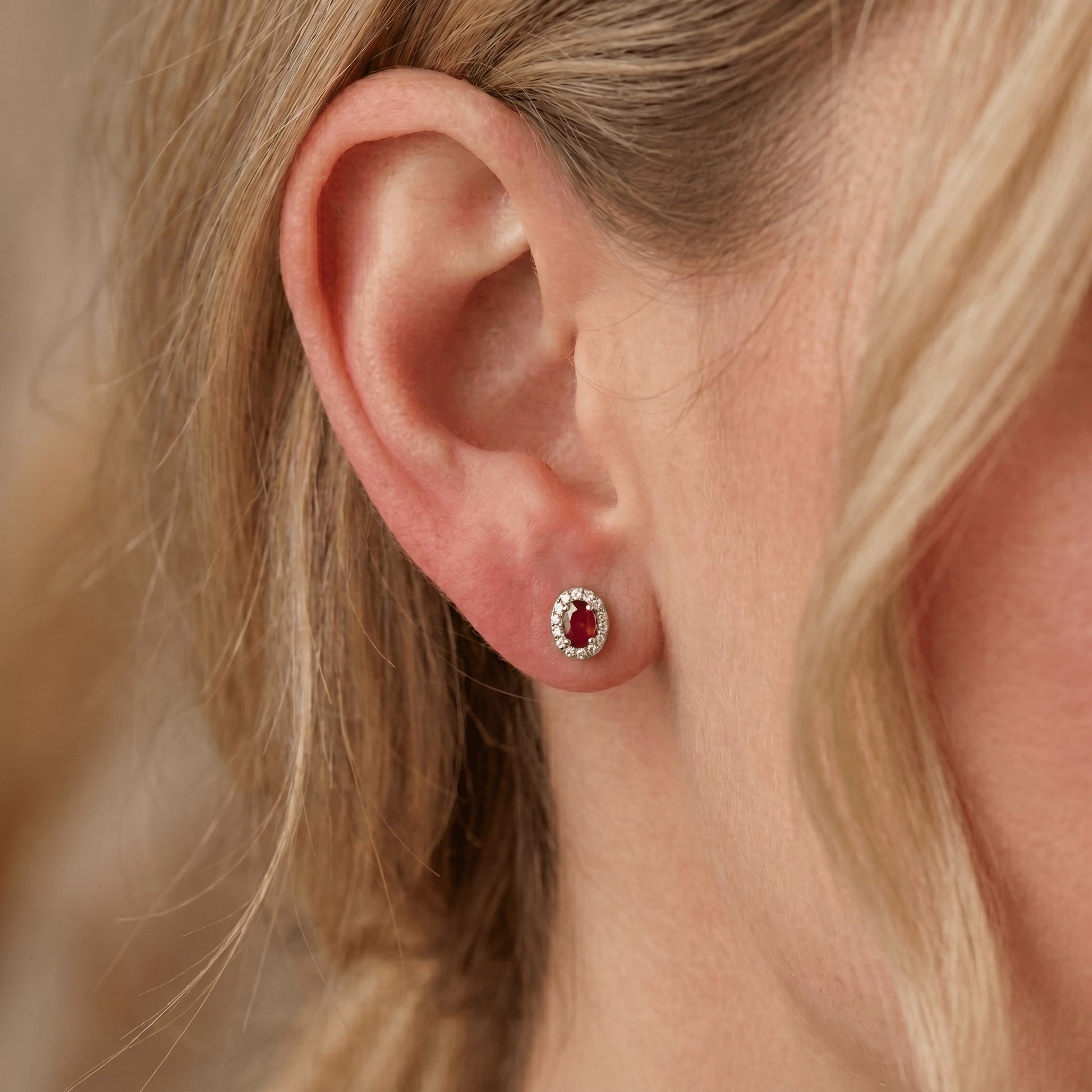 0,19 Karat Pırlantalı Yakut Küpe - Venta Jewelry