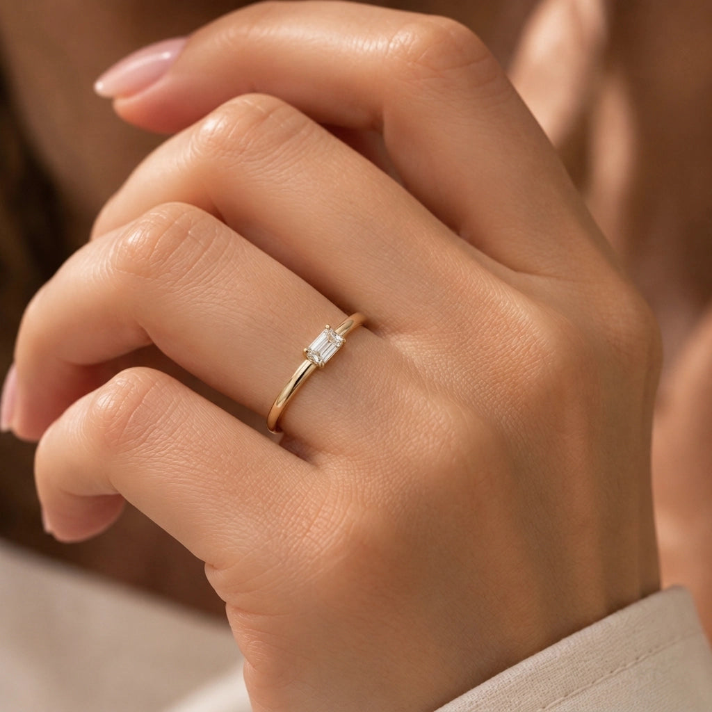 
1.00 Carat Oval Cut Solitaire Diamond Ring | HRD Certified | VS2
product image