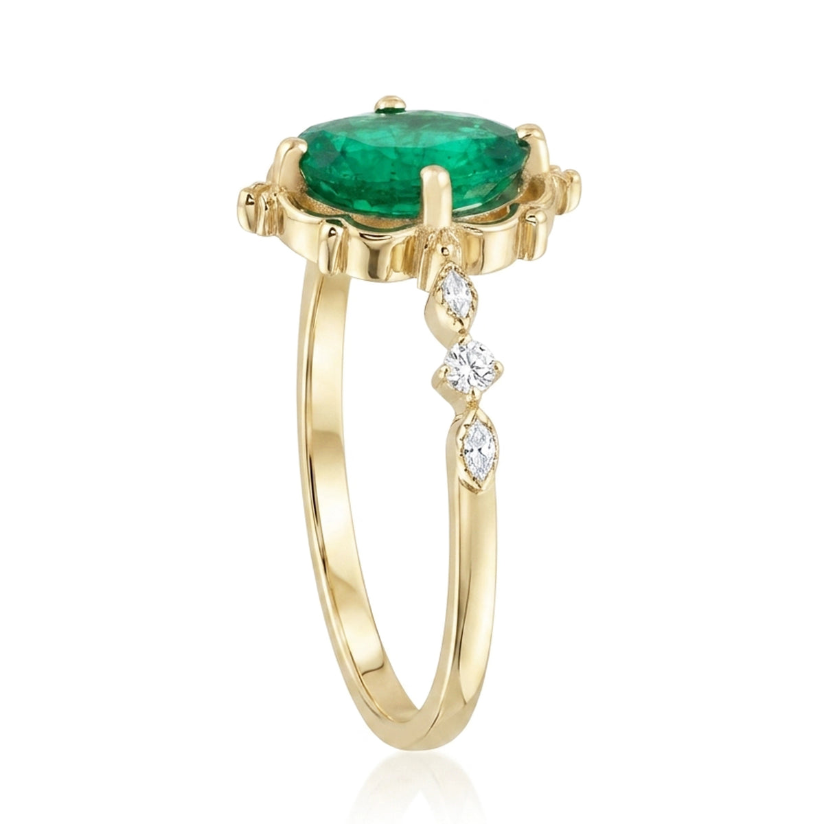 0.11 Carat Sapphire Diamond Ring
