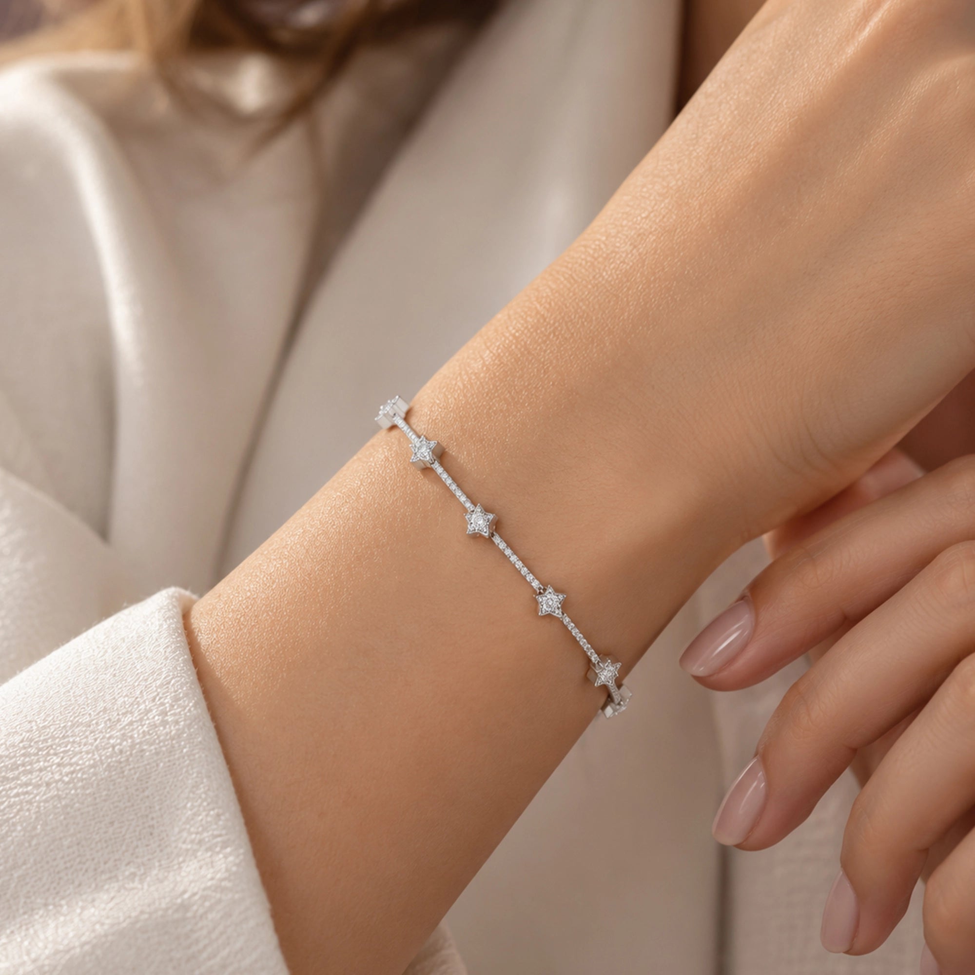 0,99 Karat Tasarım Pırlanta Bileklik alternatif görünüm