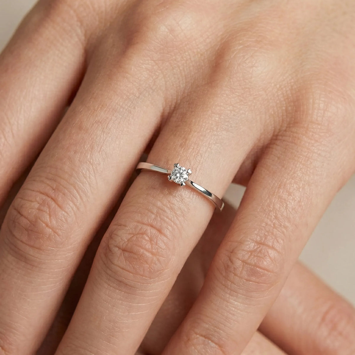 HRD Sertifikalı 0,30 Karat F Renk Tektaş Pırlanta Yüzük "Kalp", F Renk SI1 - Venta Jewelry
