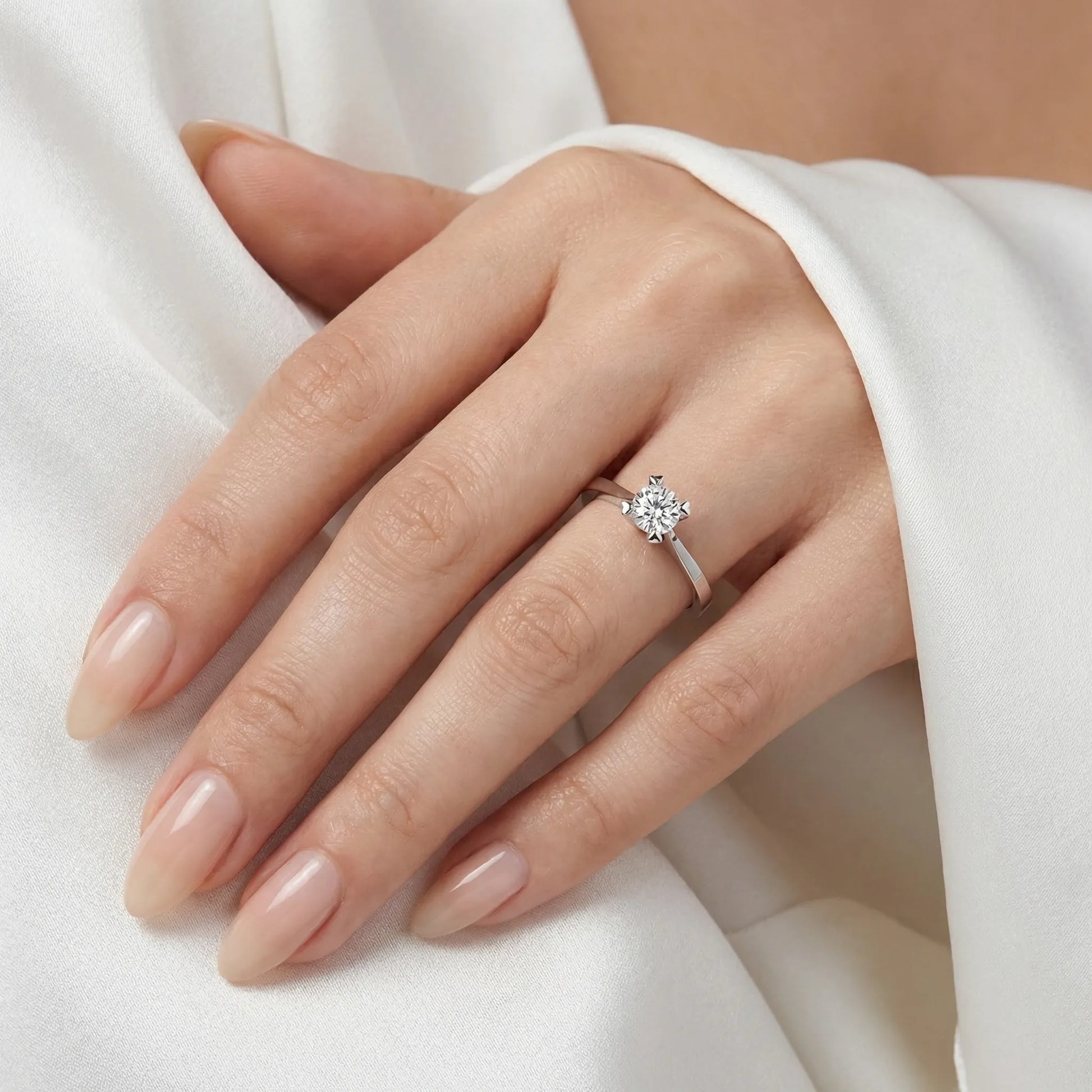 HRD Sertifikalı 0,50 Karat G Renk Tektaş Pırlanta Yüzük "Kalp", G Renk SI1 - Venta Jewelry
