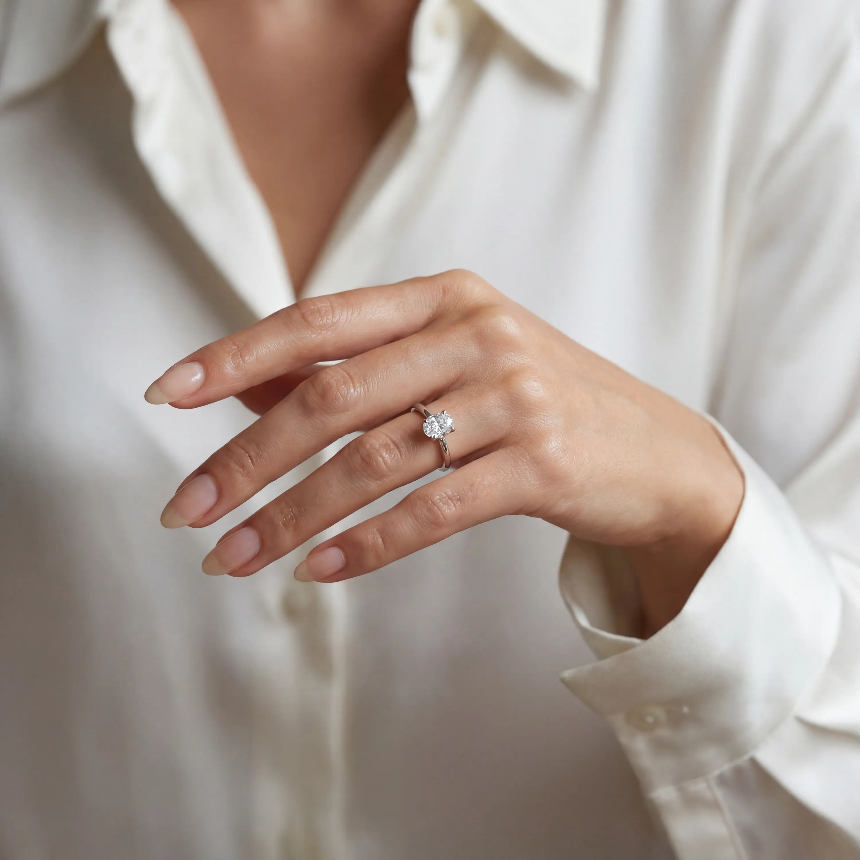 HRD Sertifikalı 0,70 Karat F Renk Oval Tektaş Pırlanta Yüzük, F Renk VS2 - Venta Jewelry