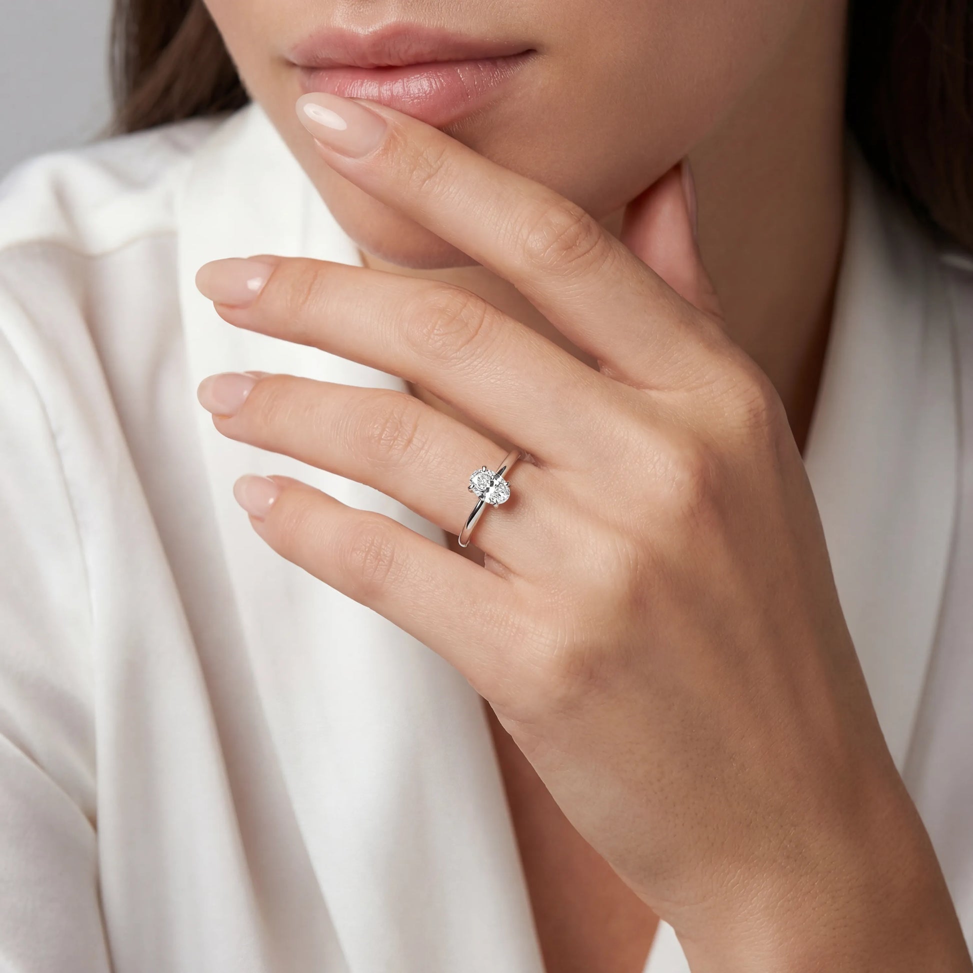 HRD Sertifikalı 0,70 Karat F Renk Oval Tektaş Pırlanta Yüzük, F Renk VS2 - Venta Jewelry
