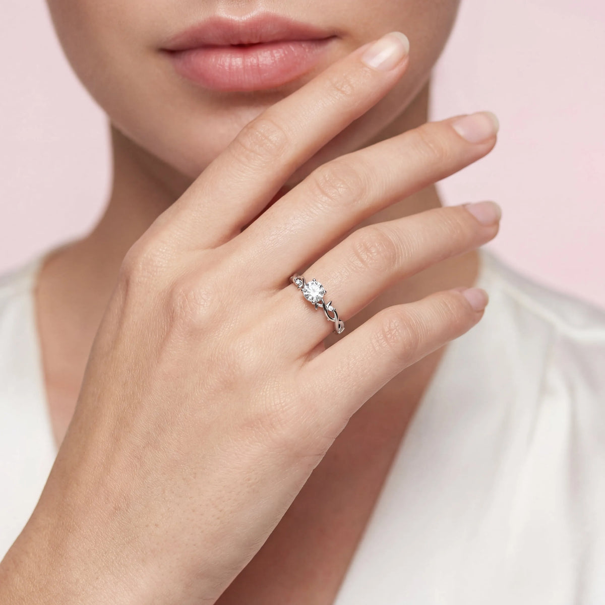 HRD Sertifikalı 0,71 Karat F Renk Tektaş Pırlanta Yüzük, F Renk SI2 - Venta Jewelry

