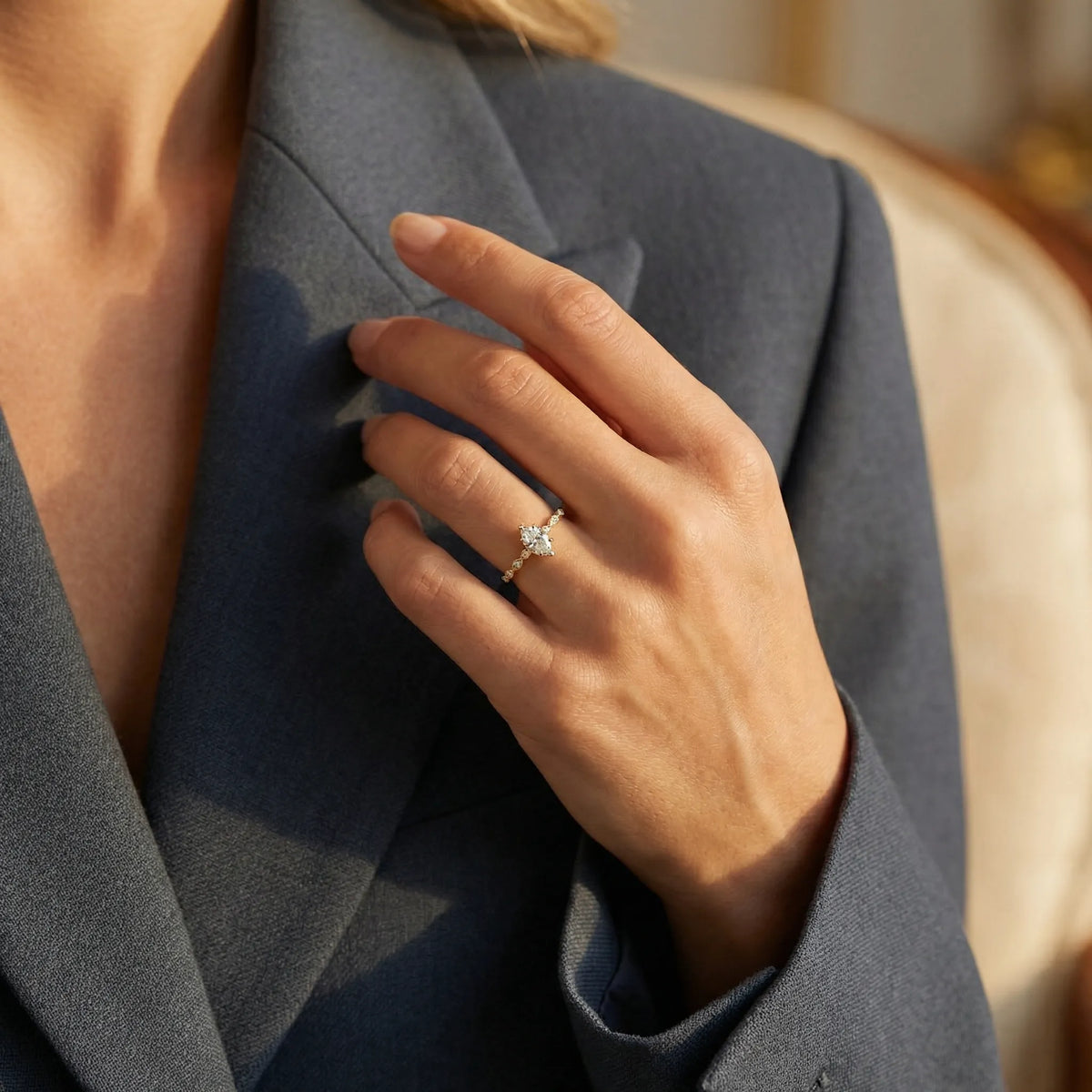 HRD Sertifikalı 0,85 Karat Oval Tektaş Pırlanta Yüzük, F Renk SI - Venta Jewelry
