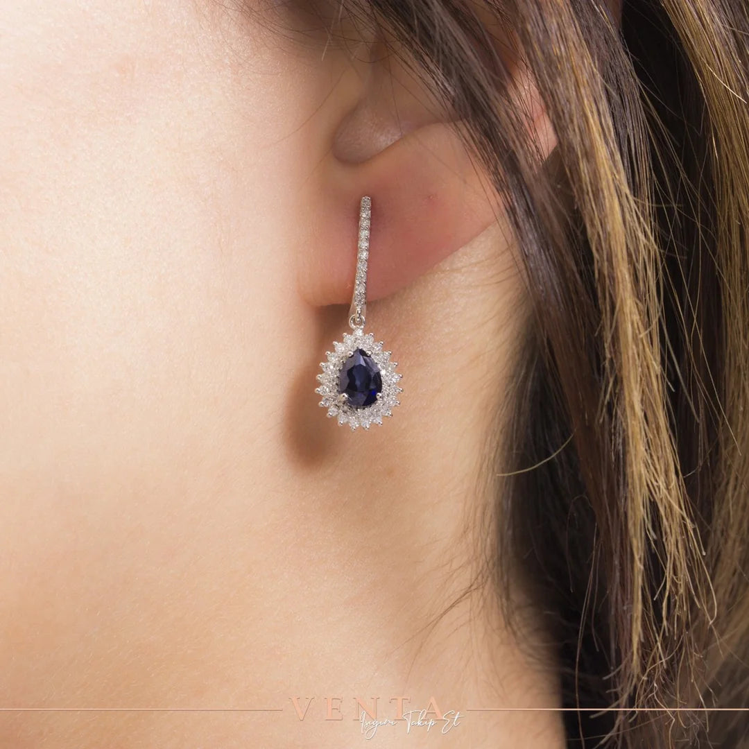 2,78 Karat Pırlantalı Safir Küpe