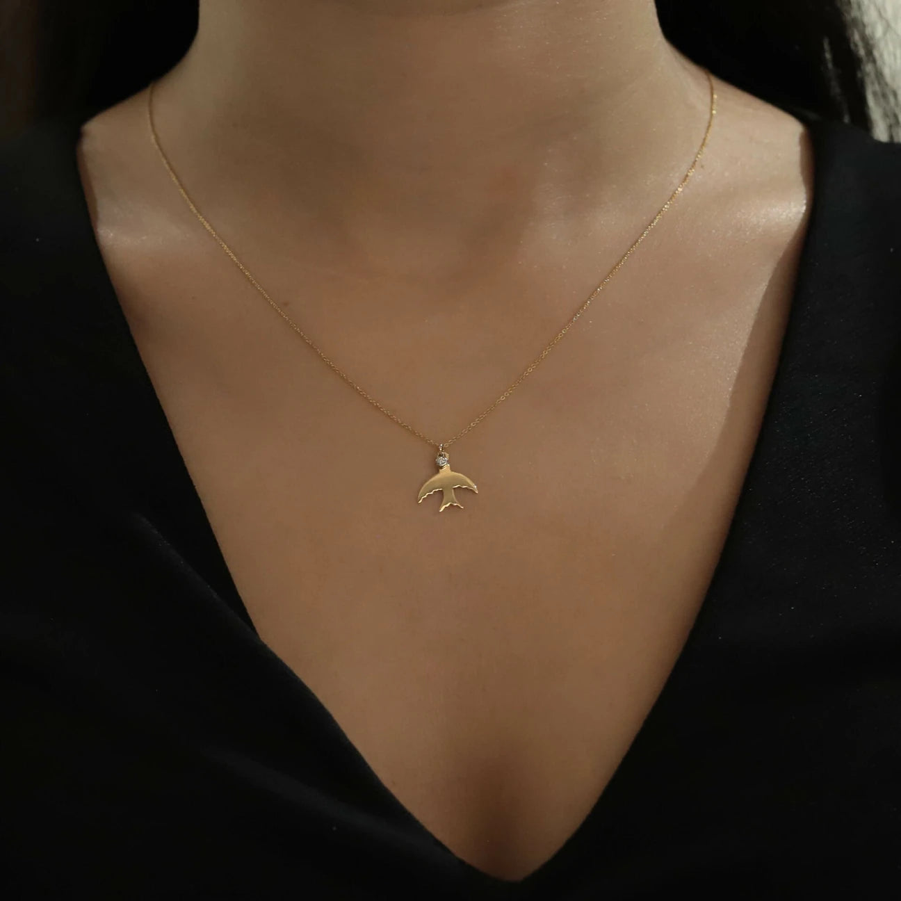 0,02 Karat Pırlanta Kolye "Kuş"