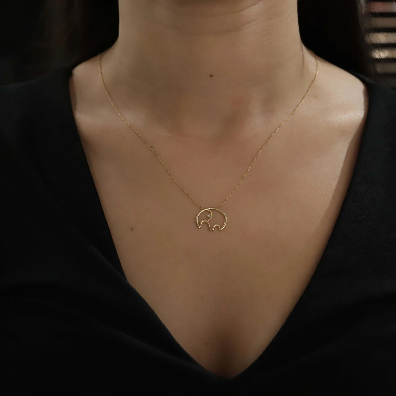 0,02 Karat Pırlantalı Kolye "Fil"