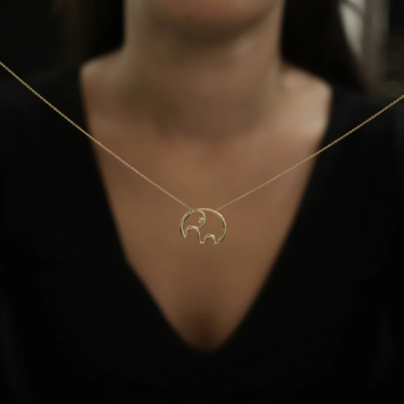 0,02 Karat Pırlantalı Kolye "Fil"